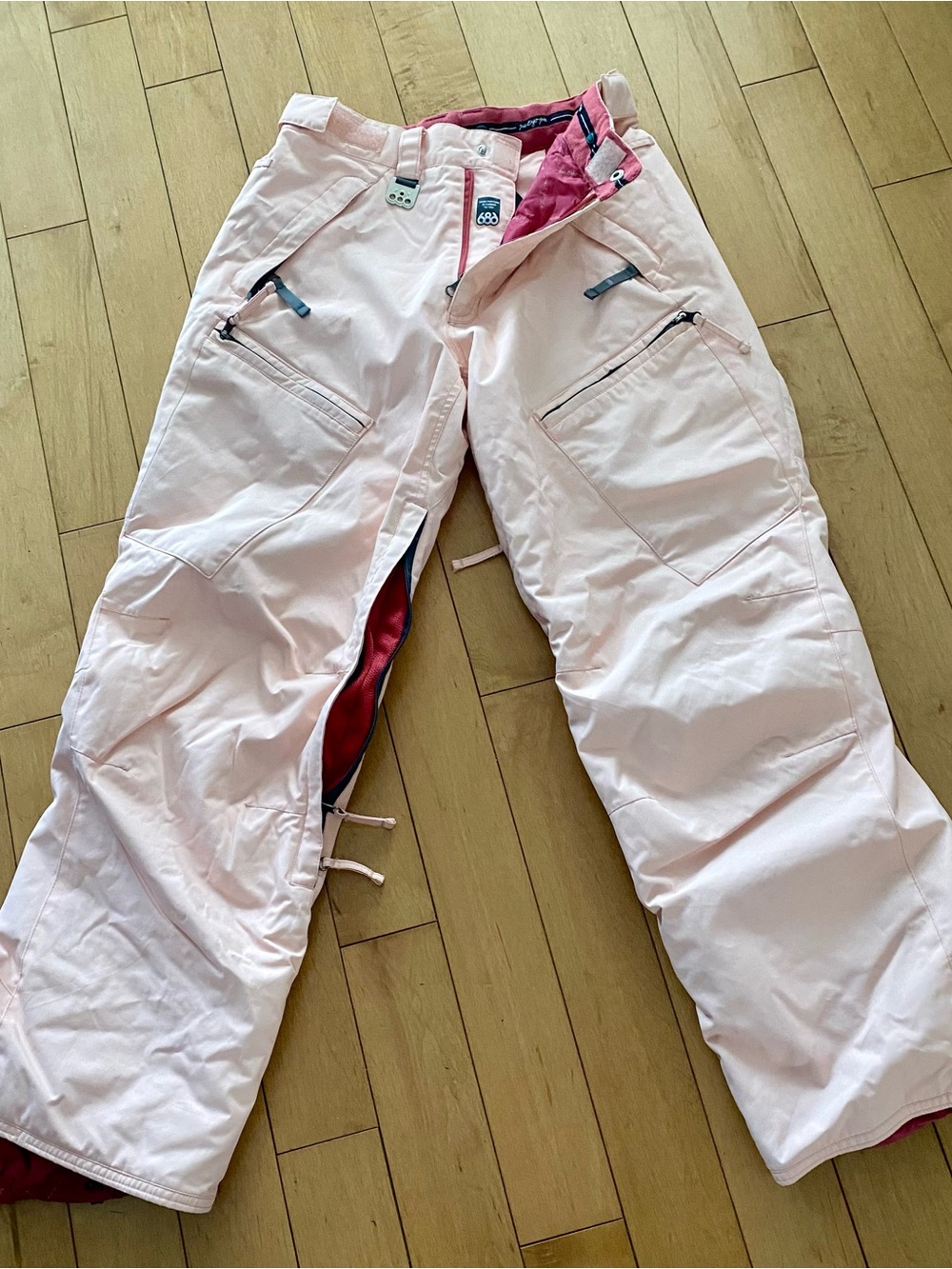 Women's pink insulated snowboard pants 686